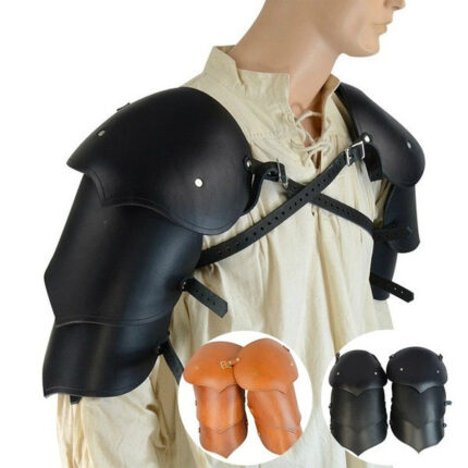 Épaulières cloutées en cuir de style armure gothique