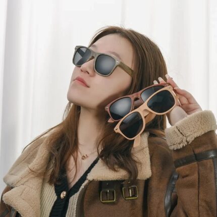 Lunettes de soleil rétro en plastique à la mode pour femmes