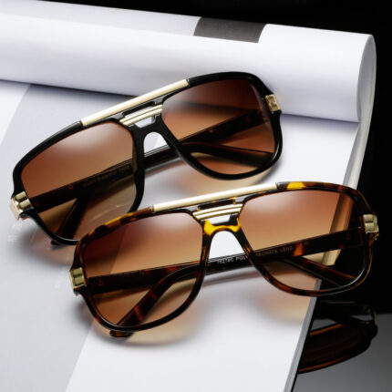 Lunettes masculines à la mode