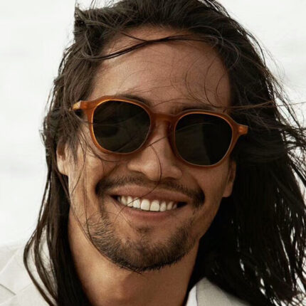 Lunettes de soleil tendances et à la mode pour hommes et femmes