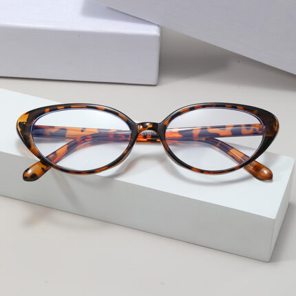 Lunettes tendance de style décontracté