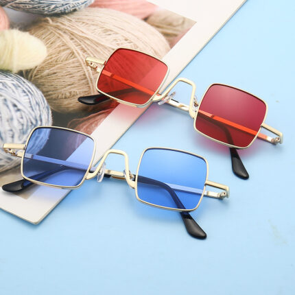 Lunettes rétro hip-hop à monture carrée compacte