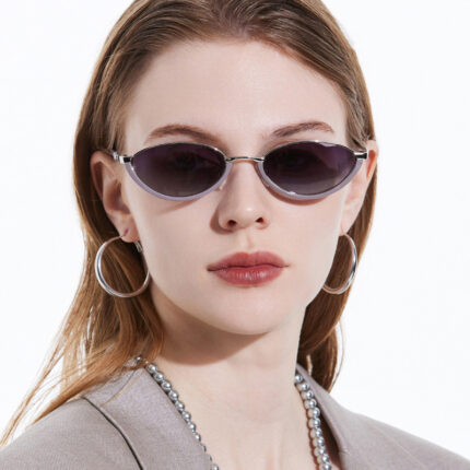 Lunettes de soleil en métal à la mode pour femmes
